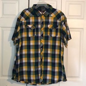 Akoo Button Up - Size 4XL